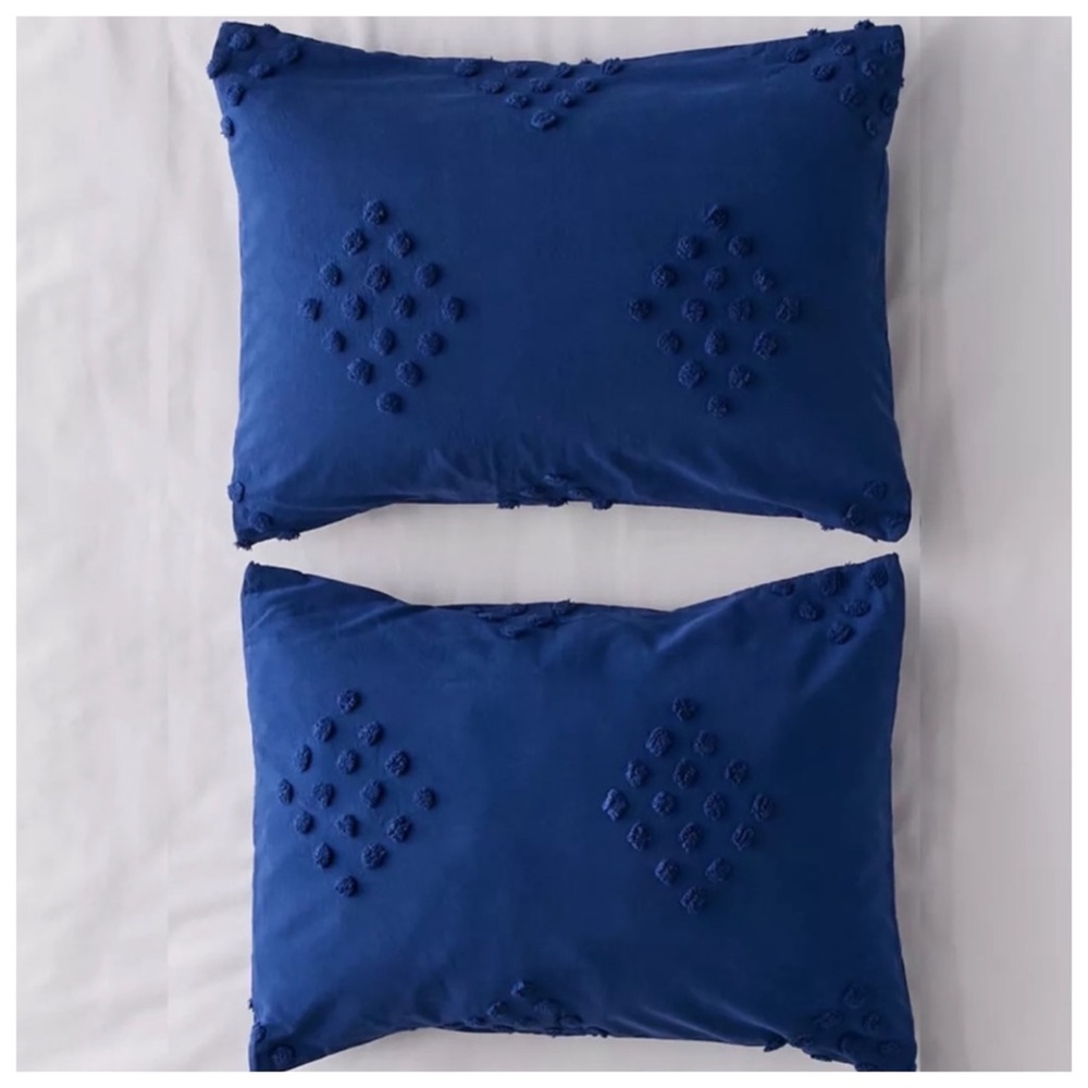 $93 Urban Outfitters 3-piece Trending Brand Box with Isadora colander - Picture 5 of 8